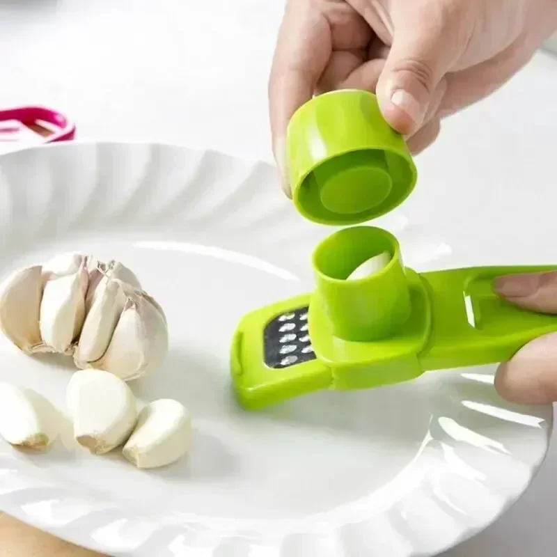 Kitchen Gadgets Garlic - قطعة واحدة: مطحنة ثوم صغيرة، عصارة