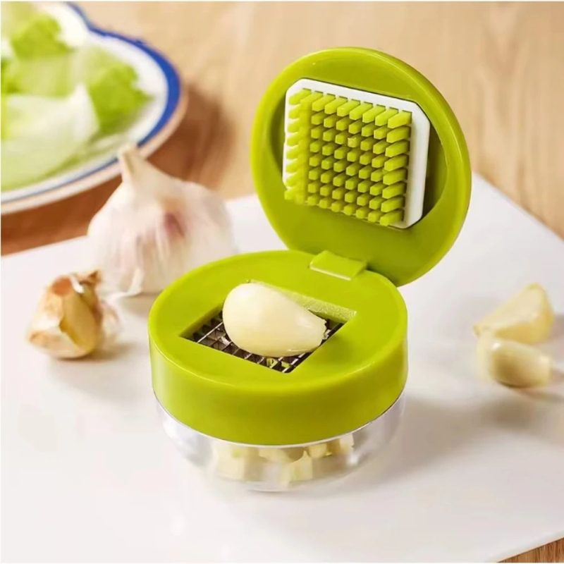 Kitchen Gadgets Garlic - مفرمة ثوم يدوية مع صندوق تخزين،