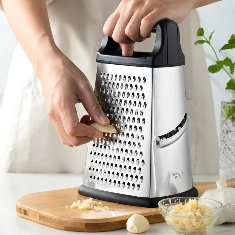 قطاعة ثوم يدوية (1-4 قطع) - أد - مراجعة Kitchen Gadgets Garlic وسعره