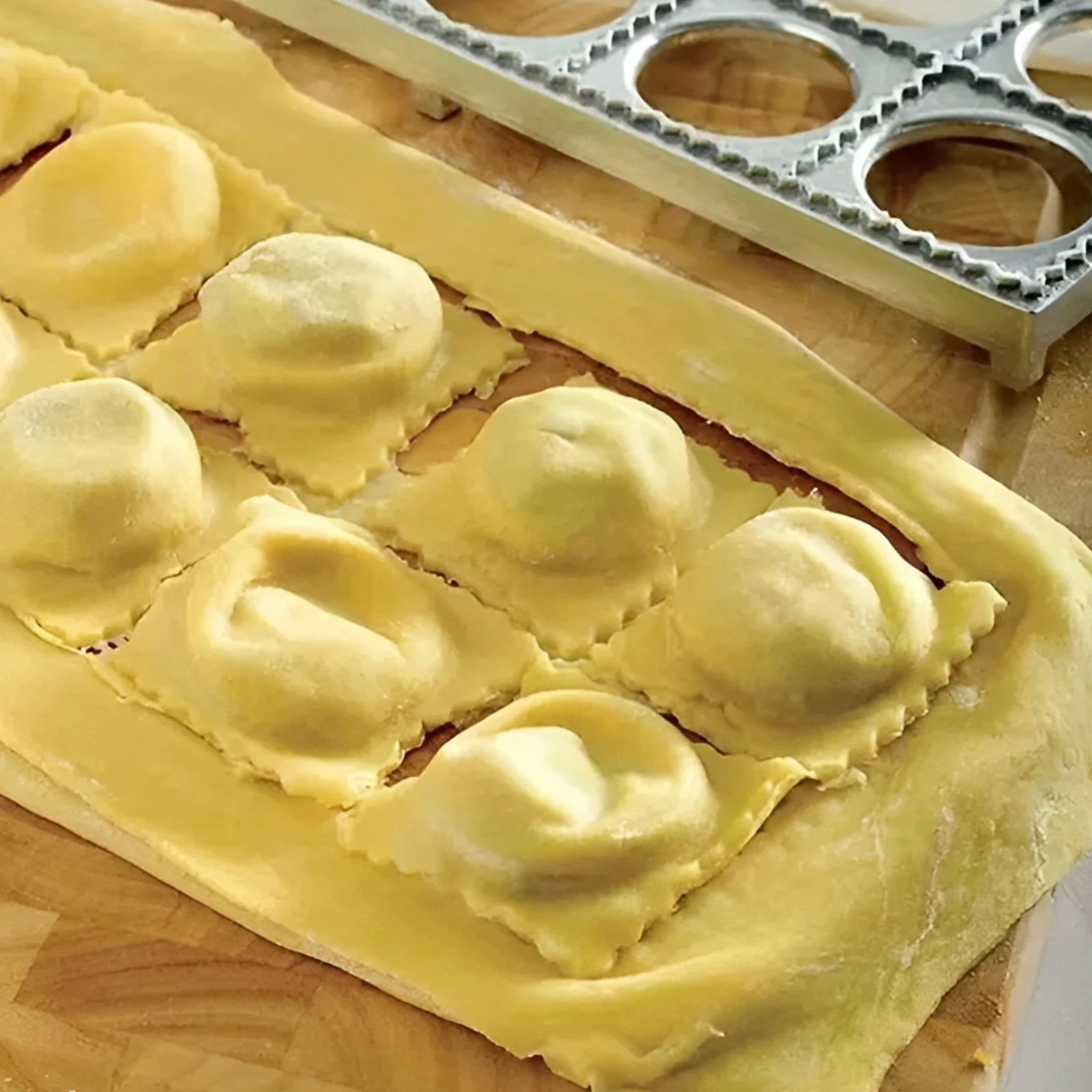 قالب زلابية 12 فتحة قالب ضغط ر - مراجعة Kitchen Gadgets You Need وسعره