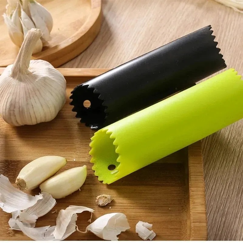 أنبوب متجرد الثوم تقشير تقشير  - مراجعة Kitchen Gadgets Useful وسعره