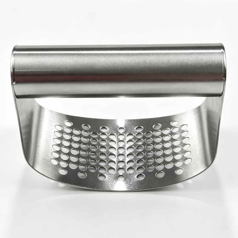 مكبس ثوم يدوي من الفولاذ المقا - مراجعة Kitchen Gadgets Useful وسعره