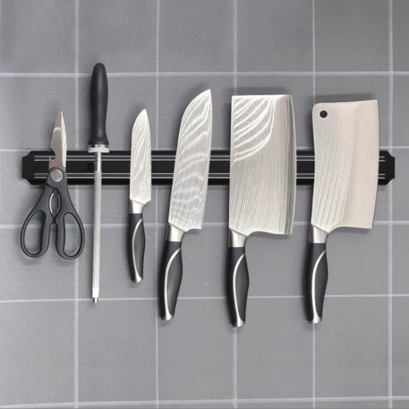 سكين مثبت على الحائط من الفولا - مراجعة Magnetic Knife Strip وسعره