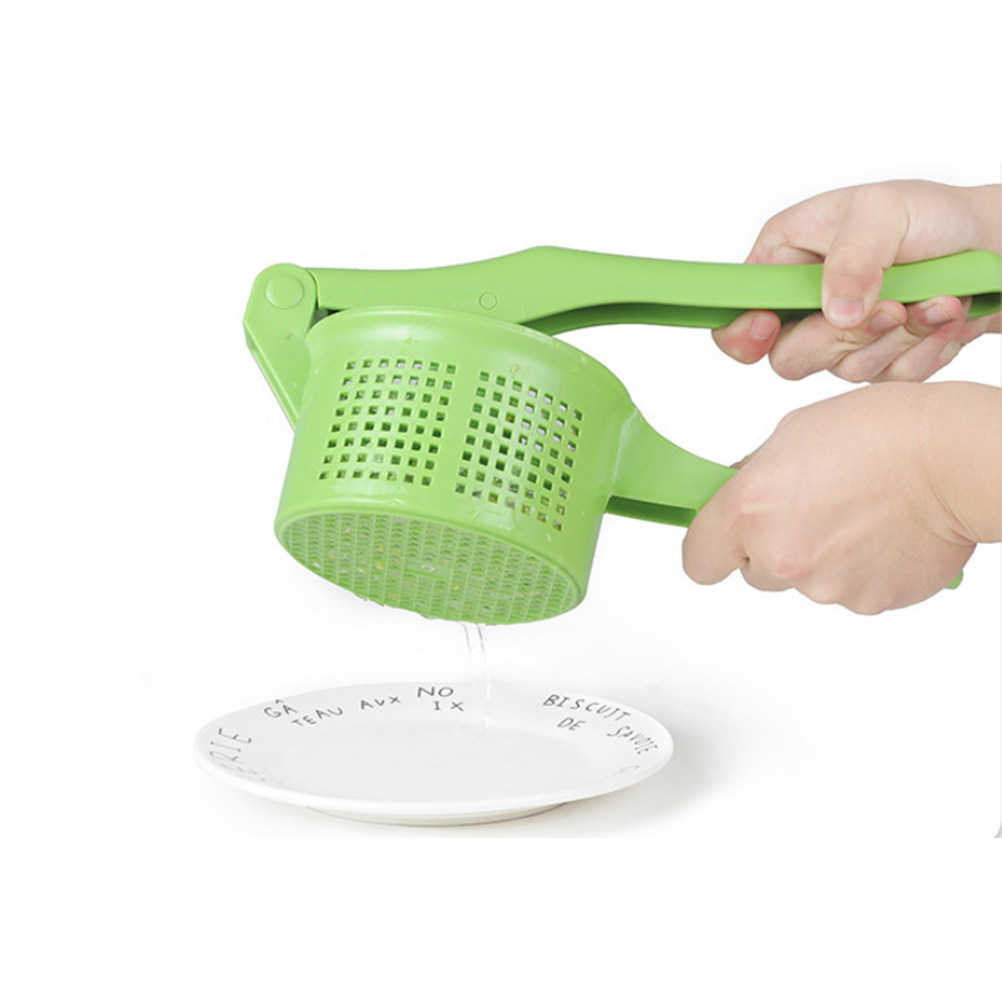عصارة بطاطس يدوية عالية الجودة - مراجعة Kitchen Gadgets Useful وسعره