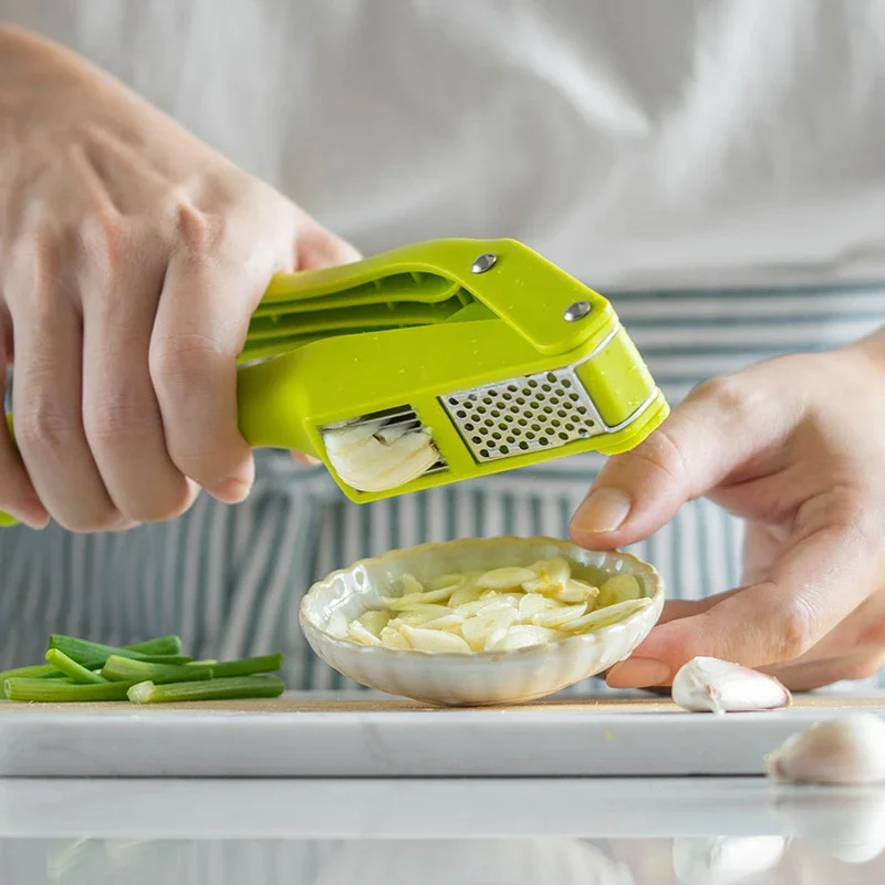 2 في 1 آلة تقطيع الثوم والقطاع - مراجعة Kitchen Gadgets Garlic وسعره